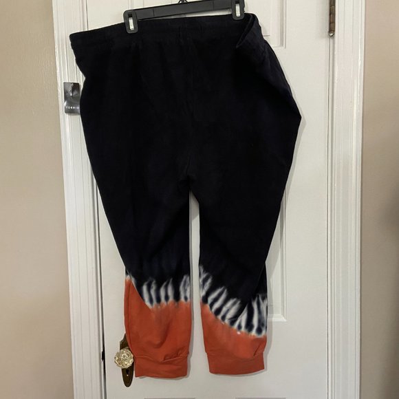 NWT Torrid Everyday Fleece Mid-Rise Sweatpants Tie Dye Orange / Black - Picture 6 of 9
